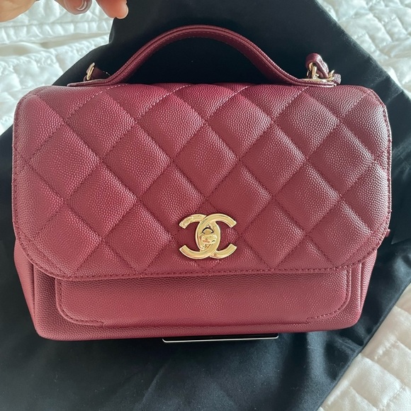 NEW - 💯💯% Authentic Caviar Quilted MEDIUM Affinity Flap. 🪴PRICE IS FIRM 🪴 - Picture 2 of 16